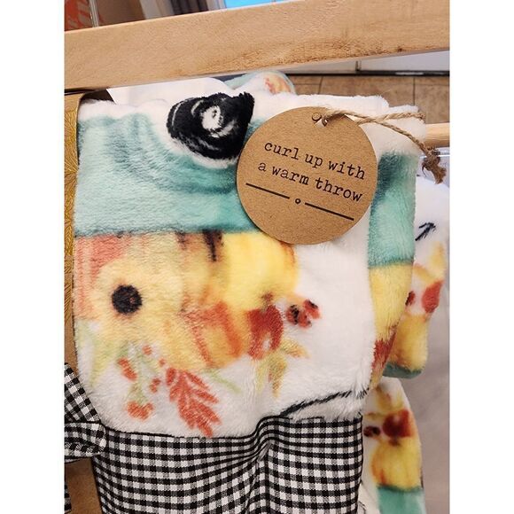 Autumn LEAVES  Oversized plush throw HAPPY FALL Y'ALL  white with teal truck pri - Picture 8 of 11